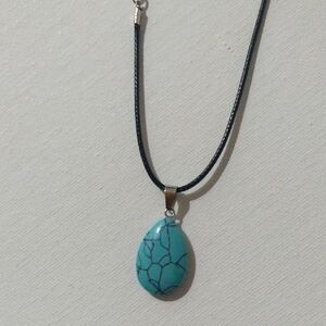 Elegant Turquoise Pendant Necklace